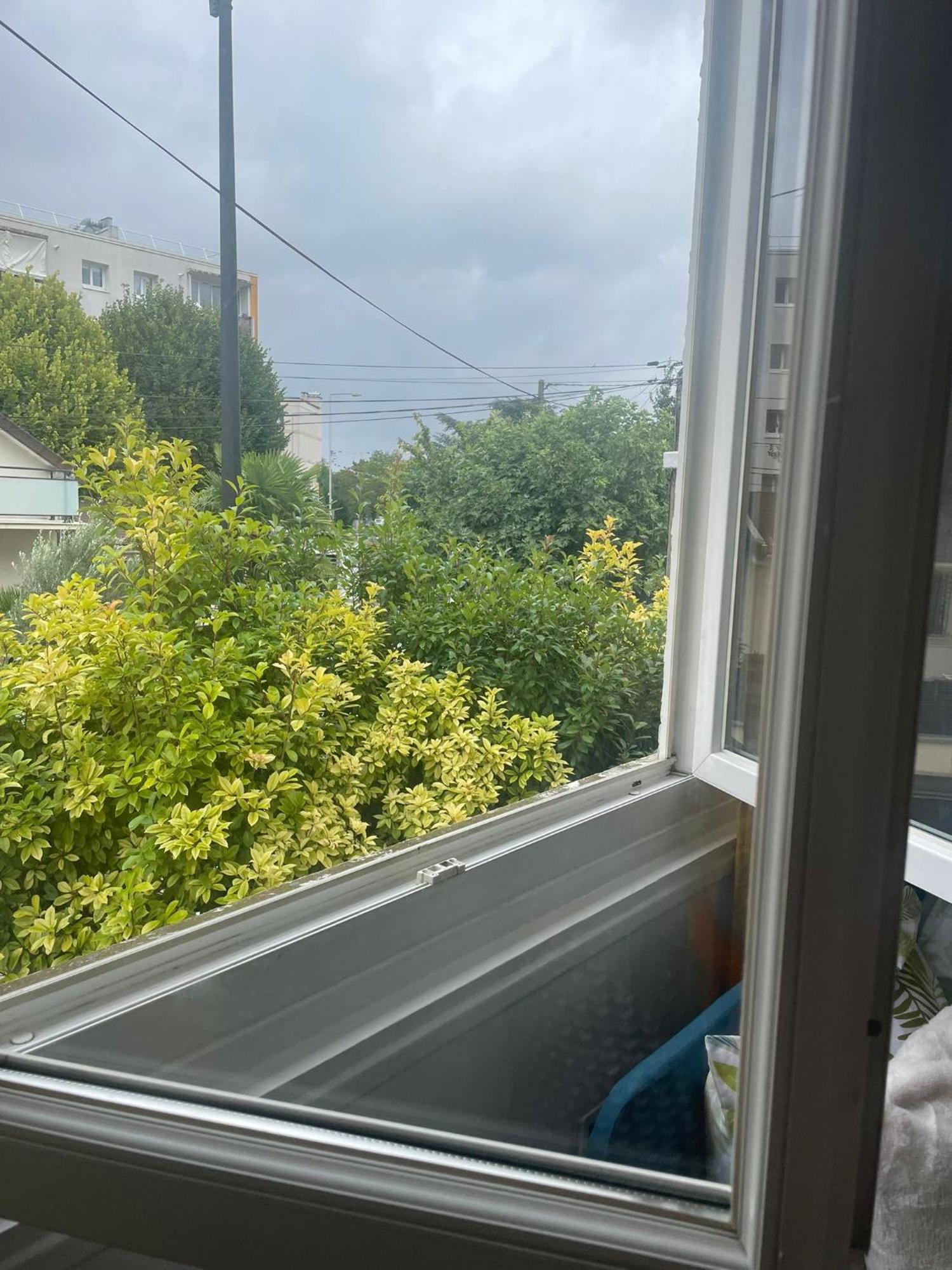 Beau Studio A 30Min De Paris Apartment โบบิญญี ภายนอก รูปภาพ